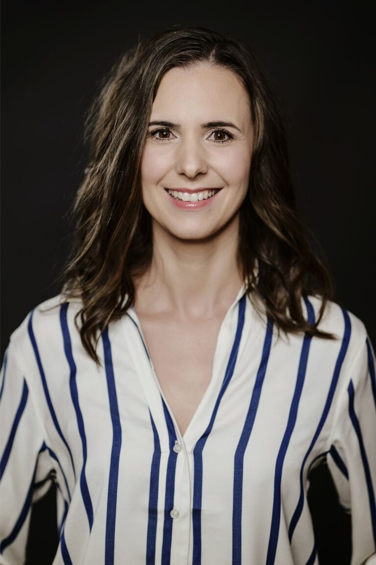 Profesionální fotografie Zuzany Herůfkové - finanční poradkyně